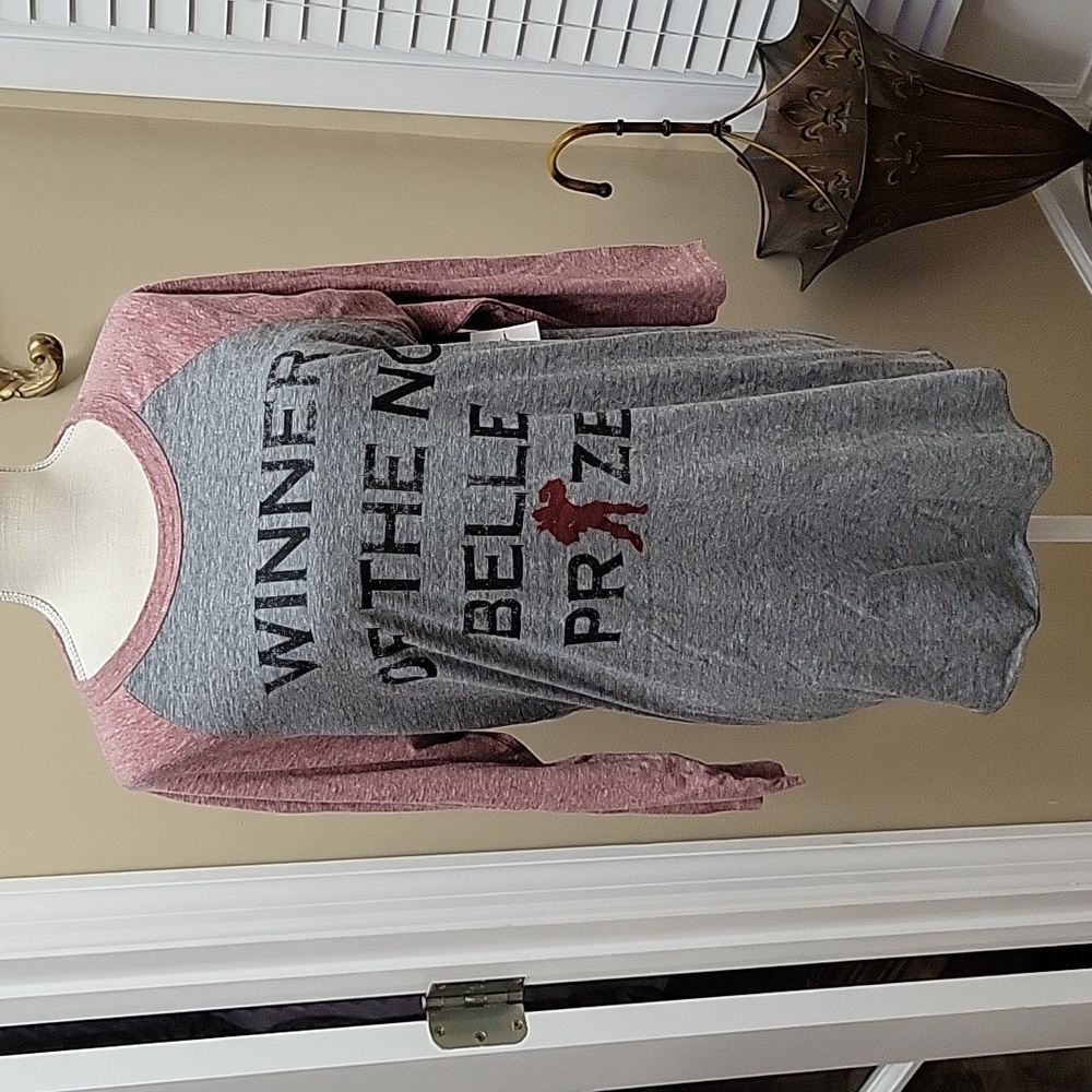 Disney Parks heather gray/wine long slv tee "WINNER OF THE NO BELLE PRIZE" L New